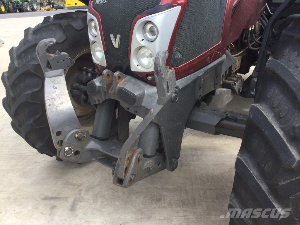 Valtra N123 Traktoriai