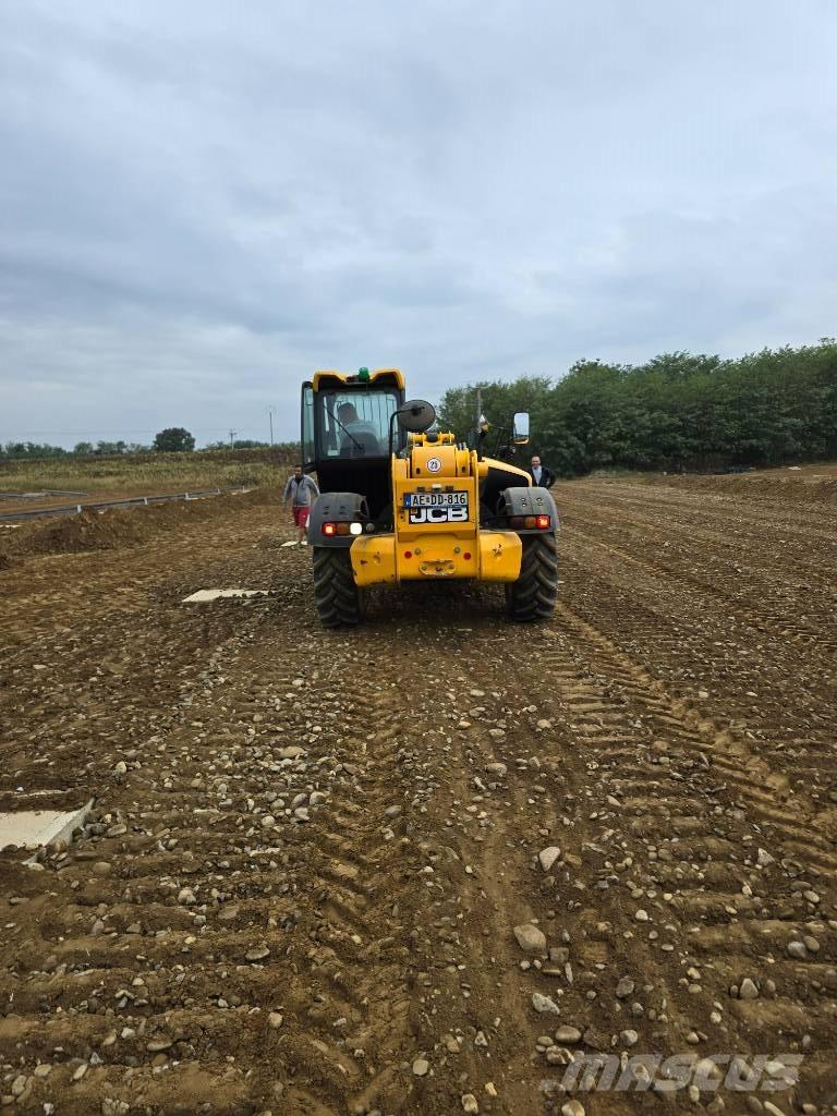 JCB 535-140 Teleskopiniai krautuvai