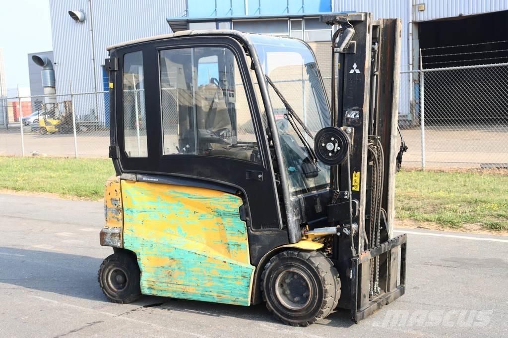 Mitsubishi FB35N Elektriniai šakiniai krautuvai