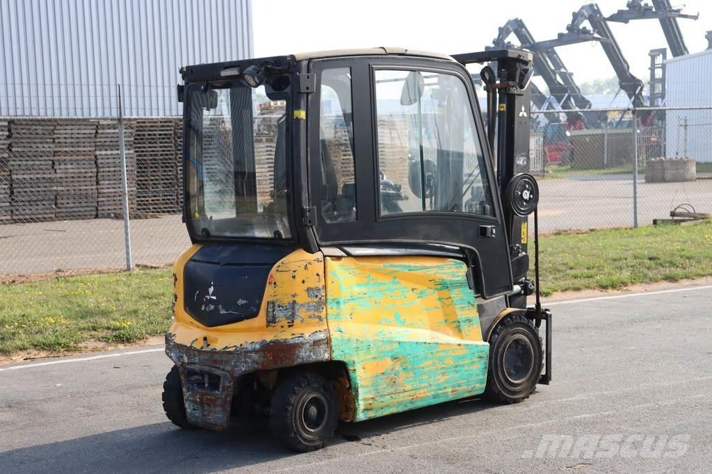 Mitsubishi FB35N Elektriniai šakiniai krautuvai
