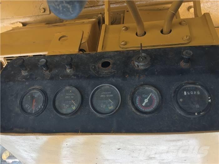 CAT D 7 G Vikšriniai buldozeriai