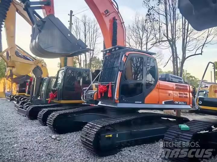 Doosan DH300 Vikšriniai ekskavatoriai