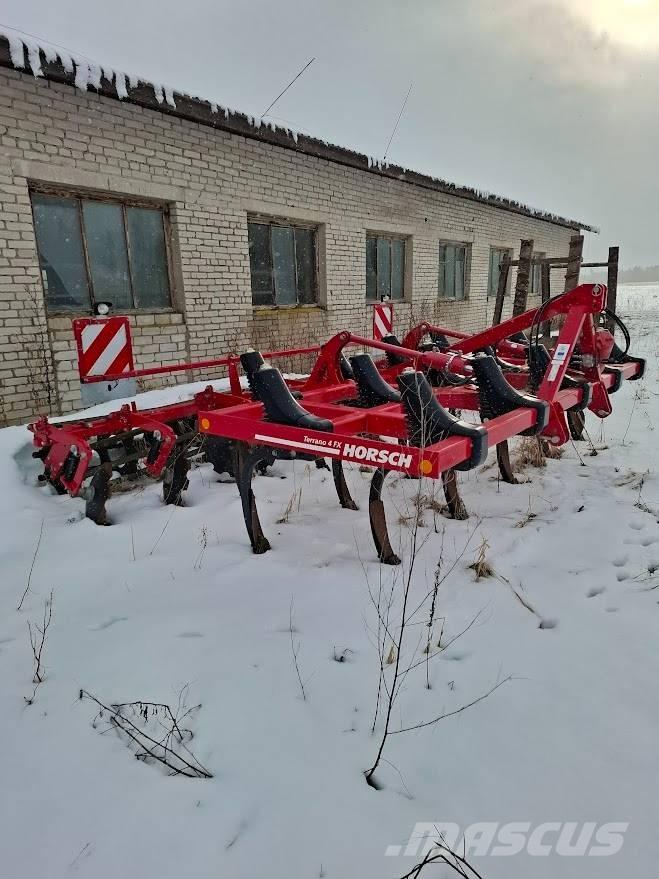 Horsch Terrano 4 FX Peiliniai plūgai