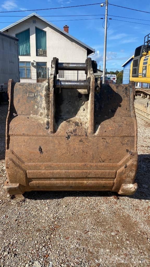 Komatsu 490 LCD-11 Vikšriniai ekskavatoriai