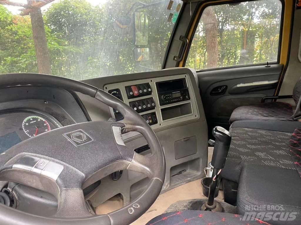 XCMG XCT100 Visureigiai kranai
