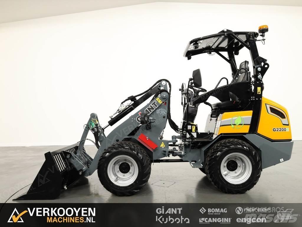 GiANT G2200E Naudoti ratiniai krautuvai
