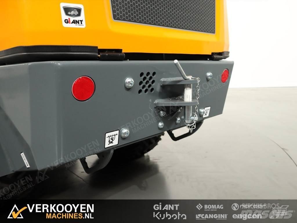 GiANT G2200E Naudoti ratiniai krautuvai