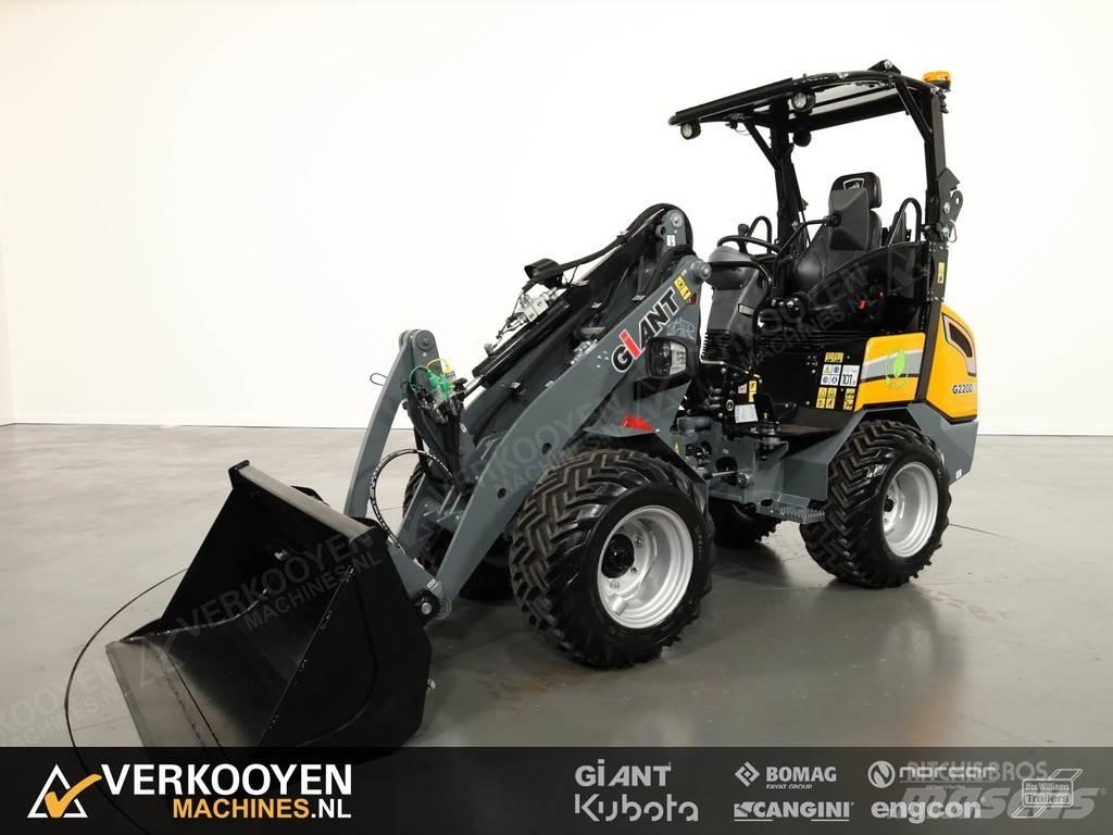 GiANT G2200E Naudoti ratiniai krautuvai