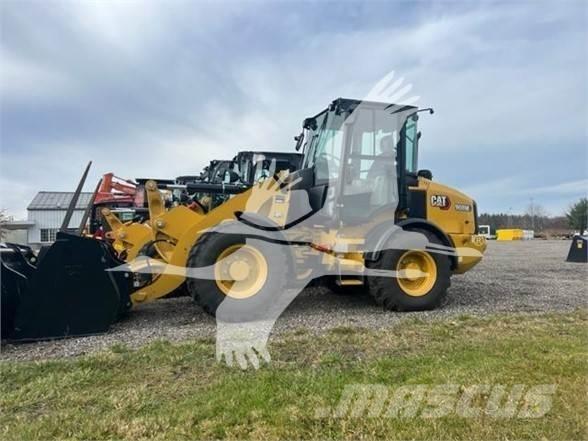CAT 908M Naudoti ratiniai krautuvai