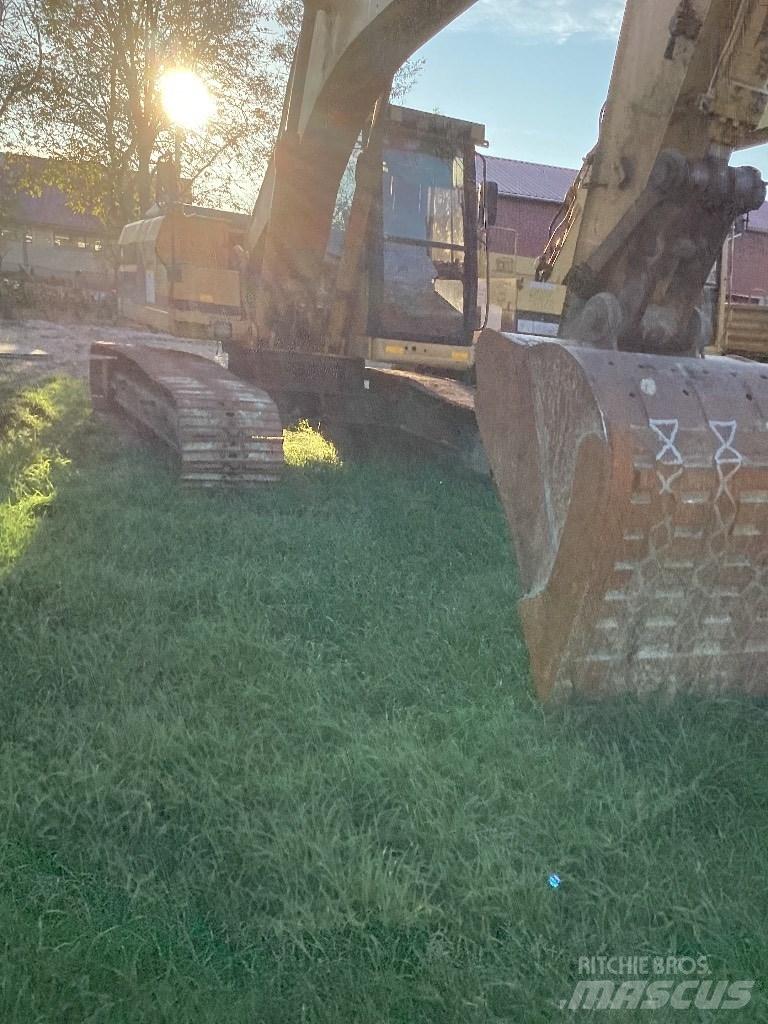 CAT 320 L Vikšriniai ekskavatoriai