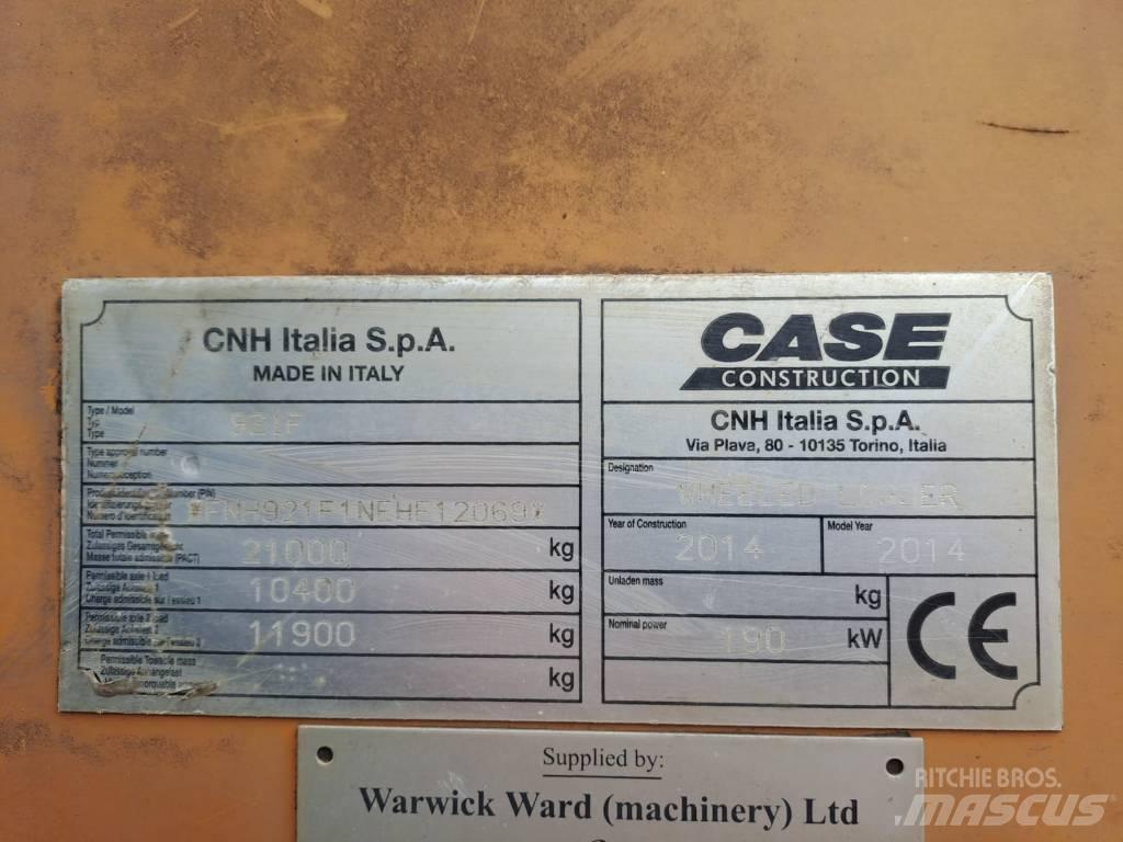 CASE 921 F Naudoti ratiniai krautuvai