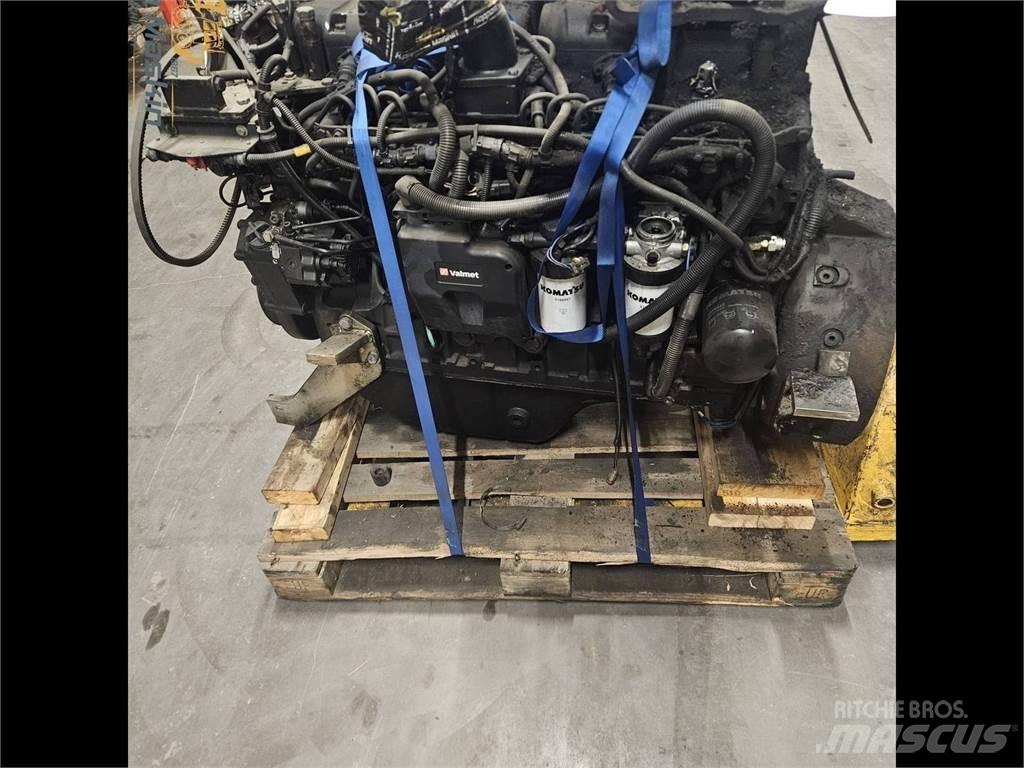 Komatsu Sisu Varikliai