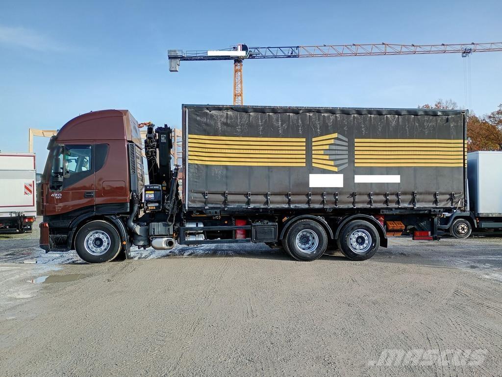 Iveco AS260S42Y/FS Priekabos su tentu