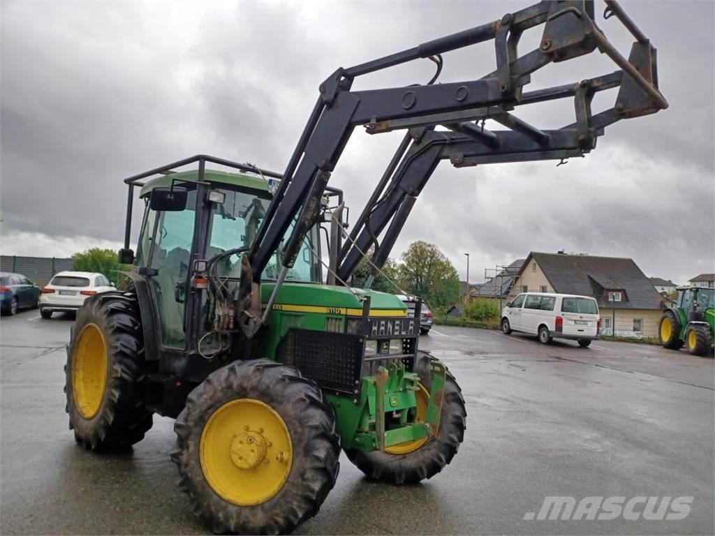 John Deere 6110SE Traktoriai