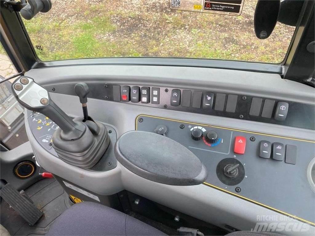 JCB 406 AGRI Naudoti ratiniai krautuvai
