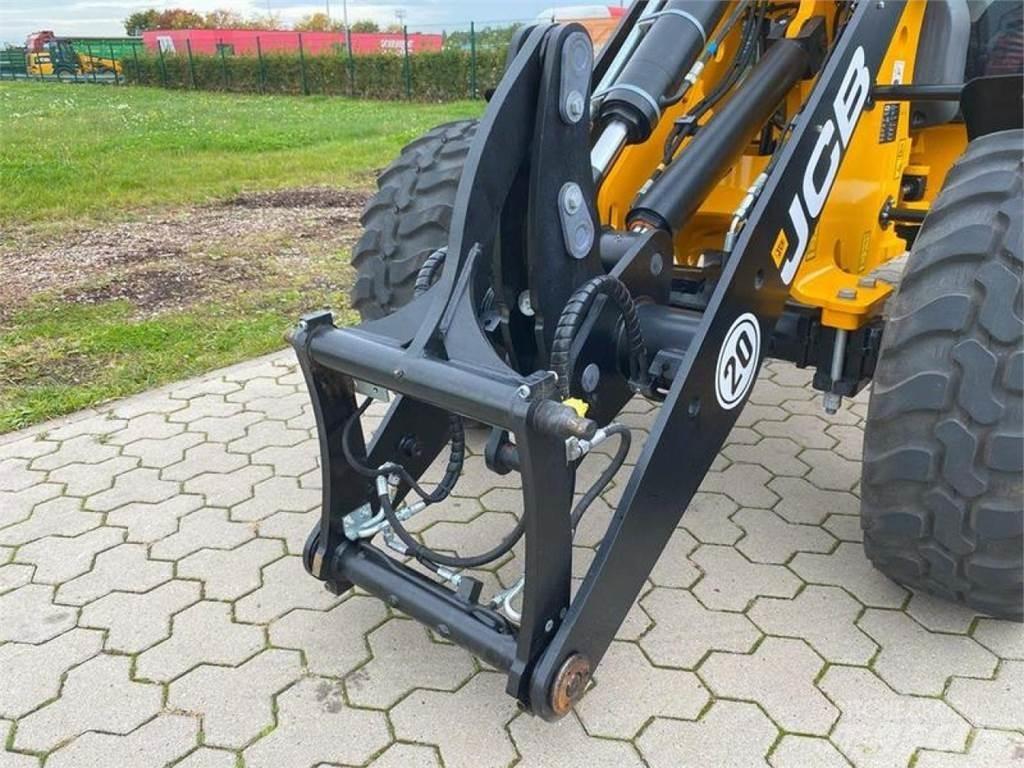 JCB 406 AGRI Naudoti ratiniai krautuvai