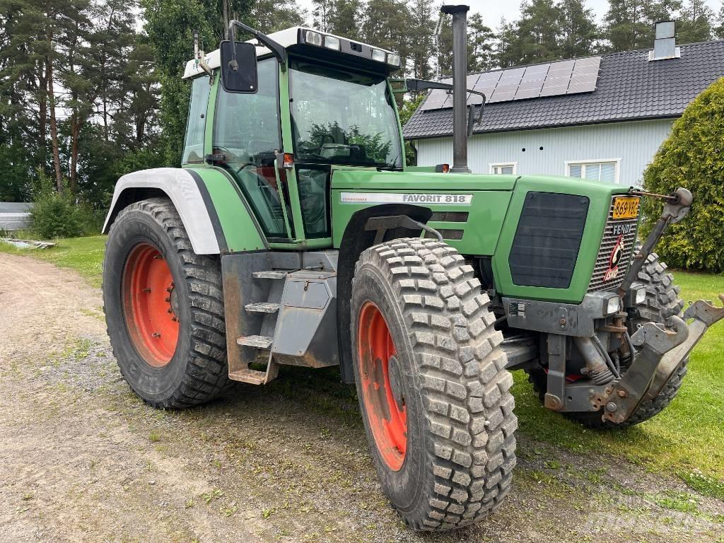 Fendt 818-4 Traktoriai