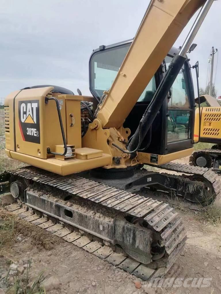 CAT 307E2 Vidutinės galios ekskavatoriai 7-12 t