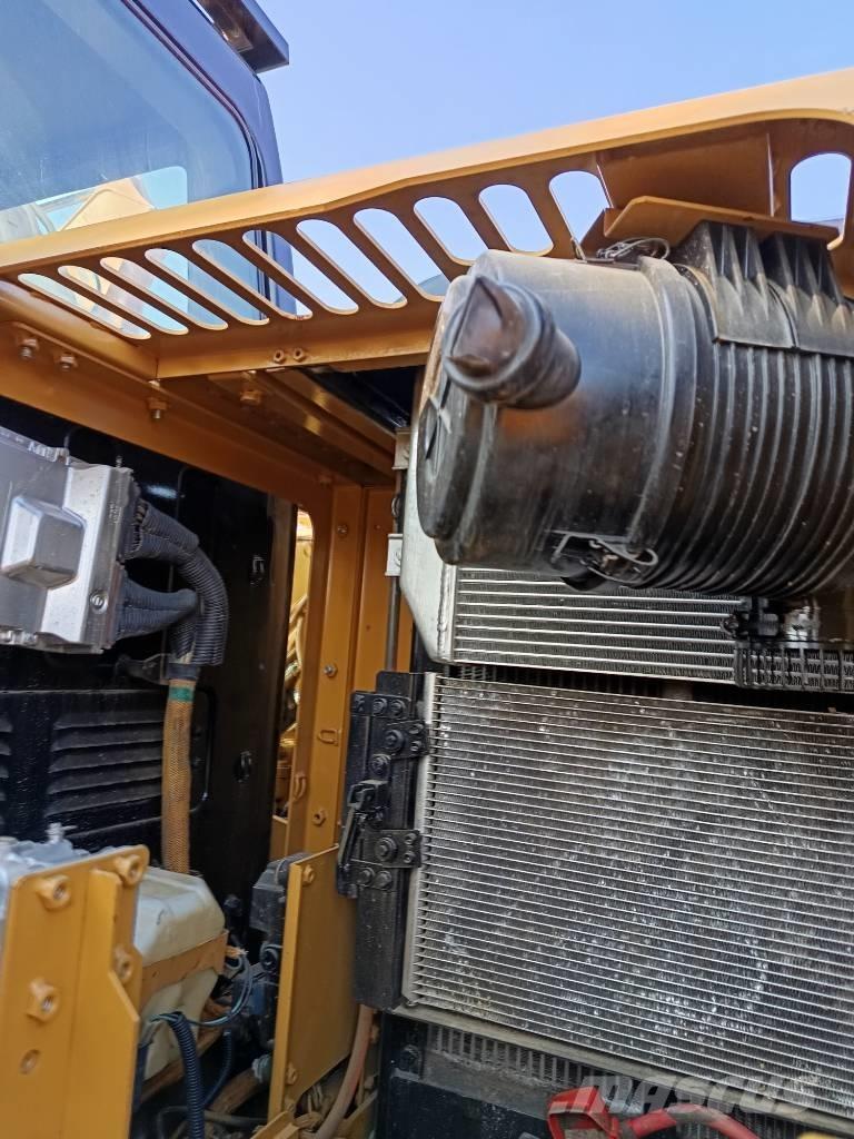 CAT 312 D2GC Vikšriniai ekskavatoriai