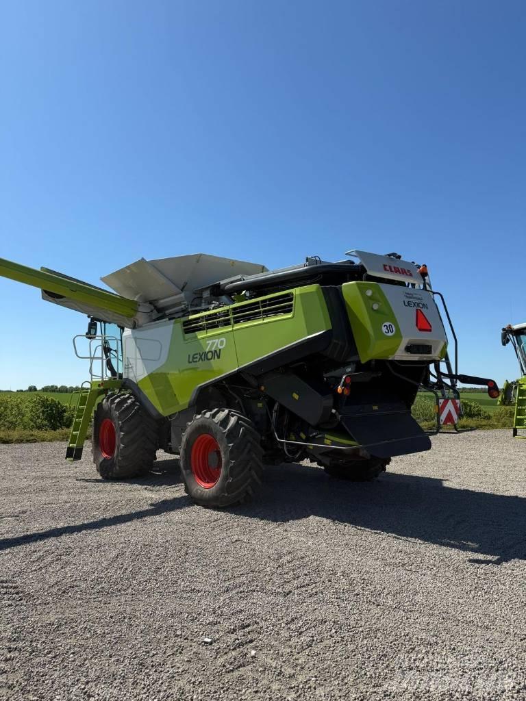 CLAAS 770 Derliaus nuėmimo kombainai