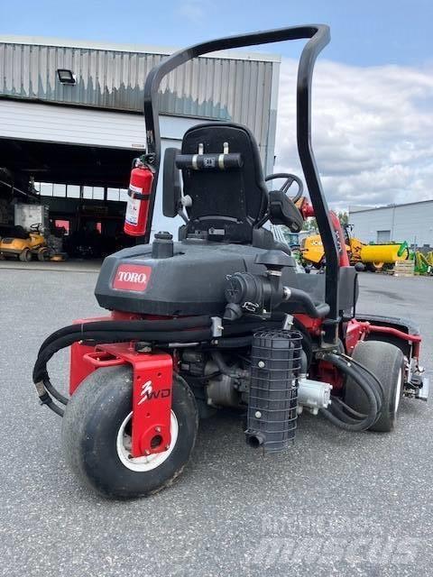 Toro 3250D Golfo laukų šienapjovės