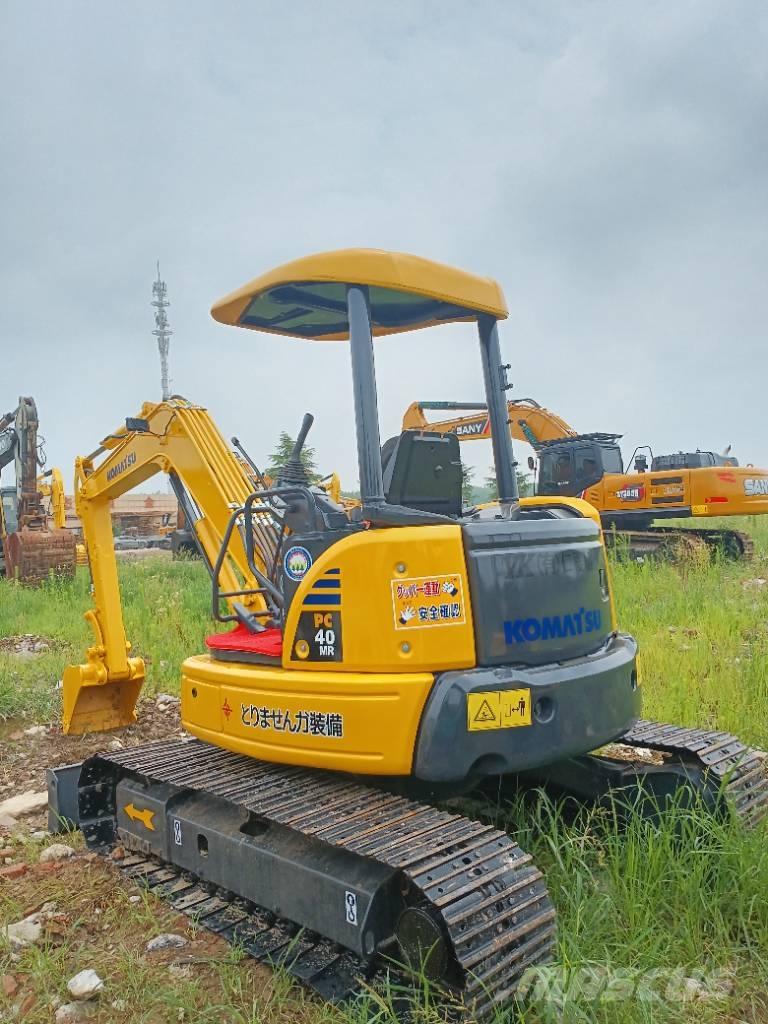Komatsu PC 40 Vikšriniai ekskavatoriai