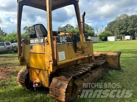 CAT D 4 C Vikšriniai buldozeriai