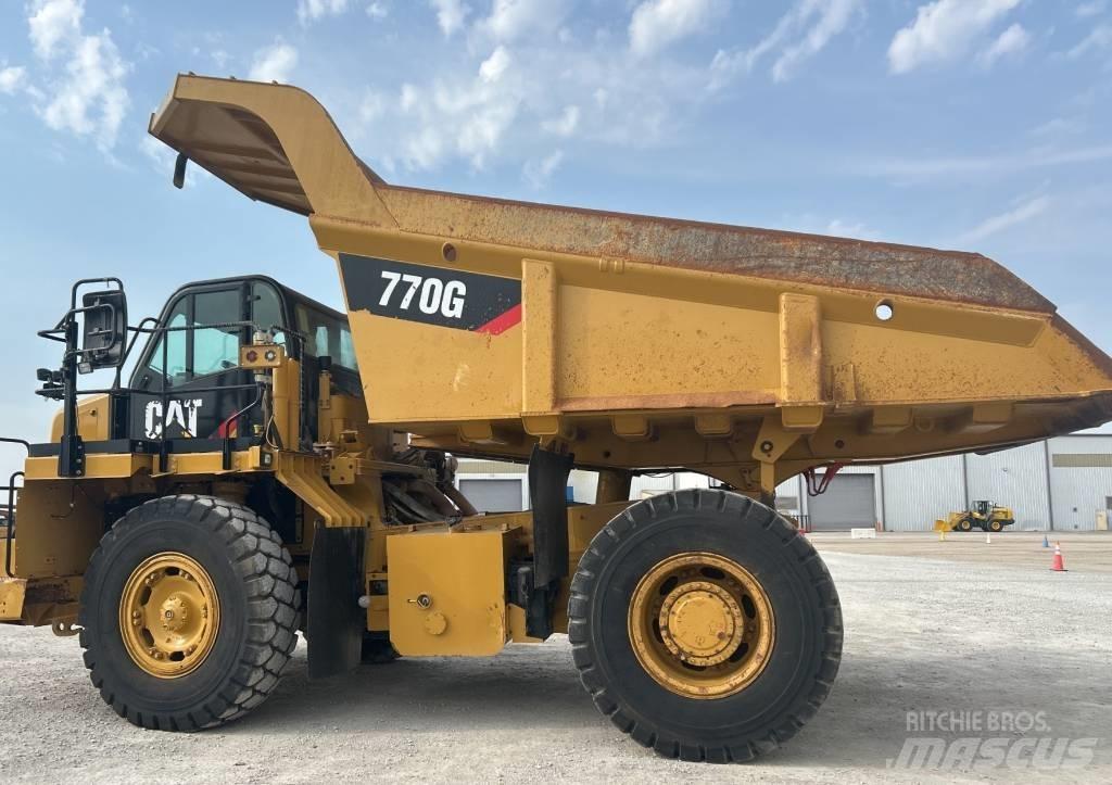 CAT 770 G Karjeriniai savivarčiai