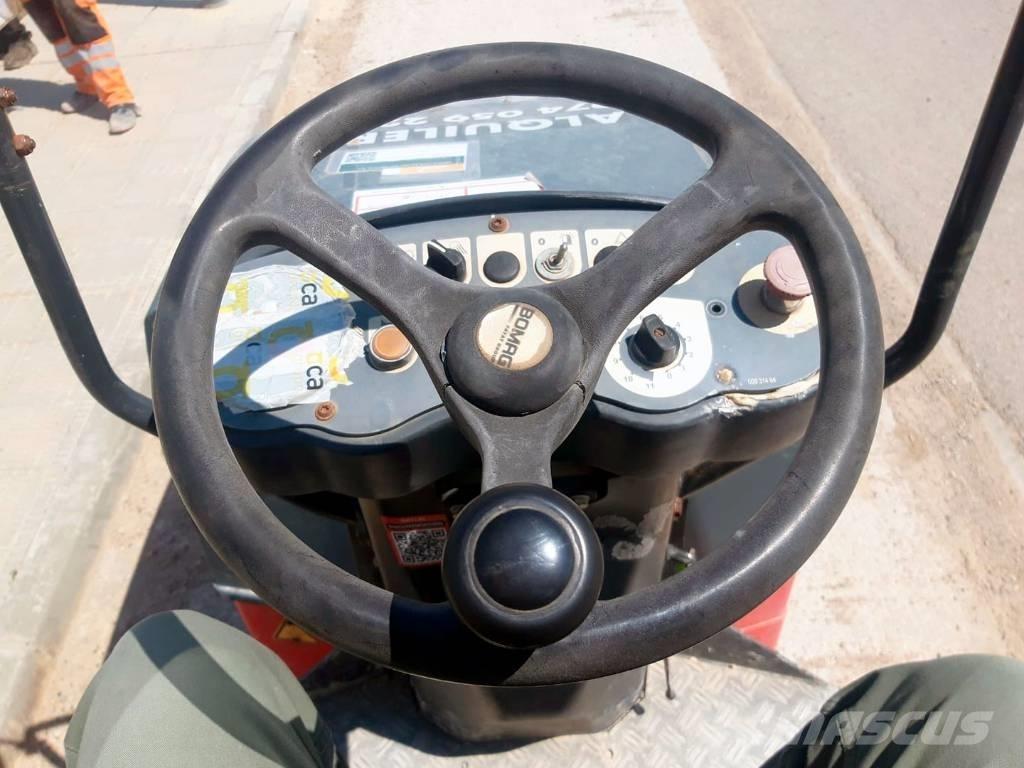 Bomag BW 120 AD-4 Porinių būgnų volai