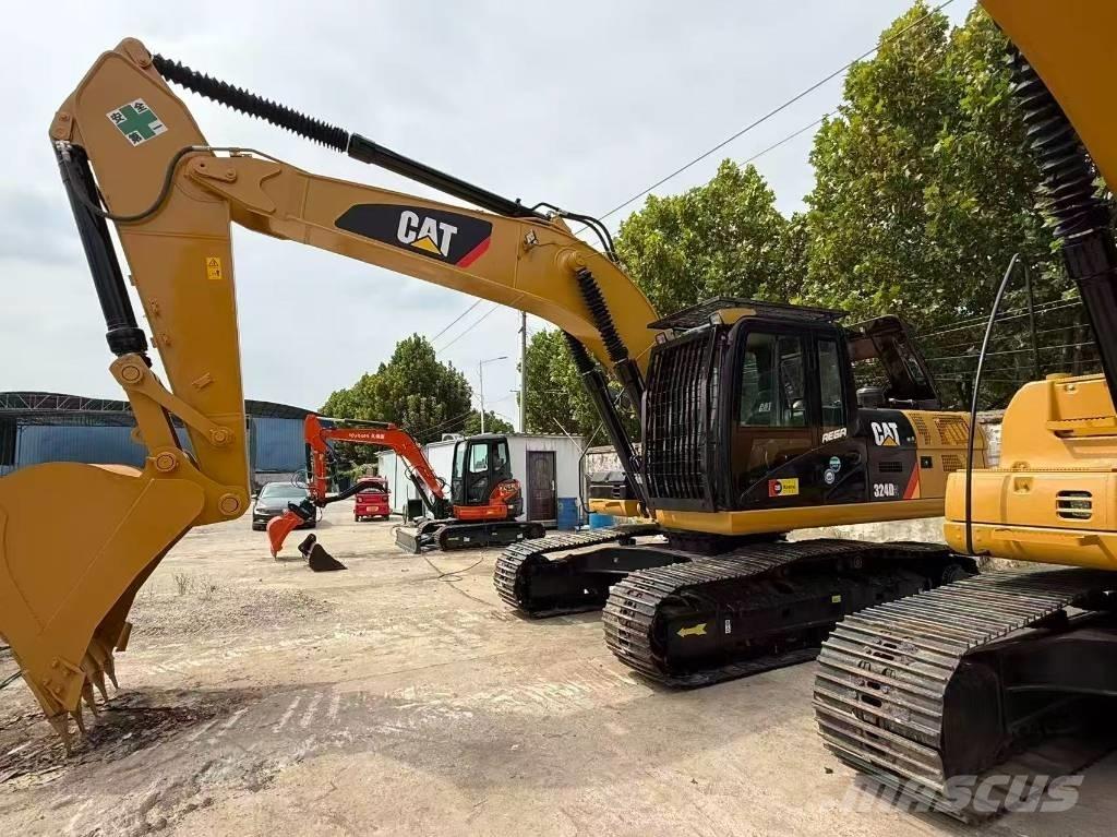 CAT 324 Vikšriniai ekskavatoriai