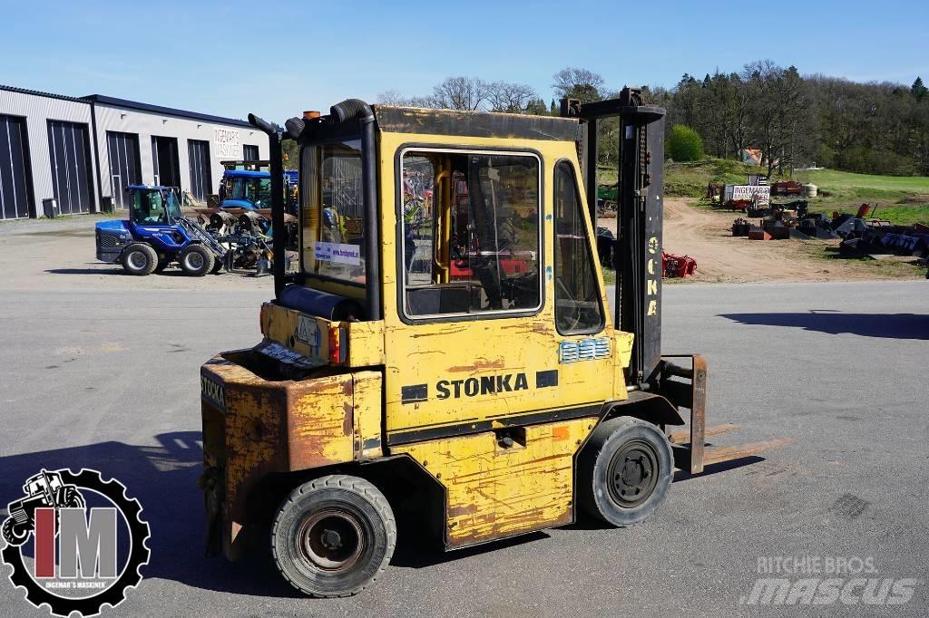 Stocka 2050 - Truck Dyzeliniai krautuvai