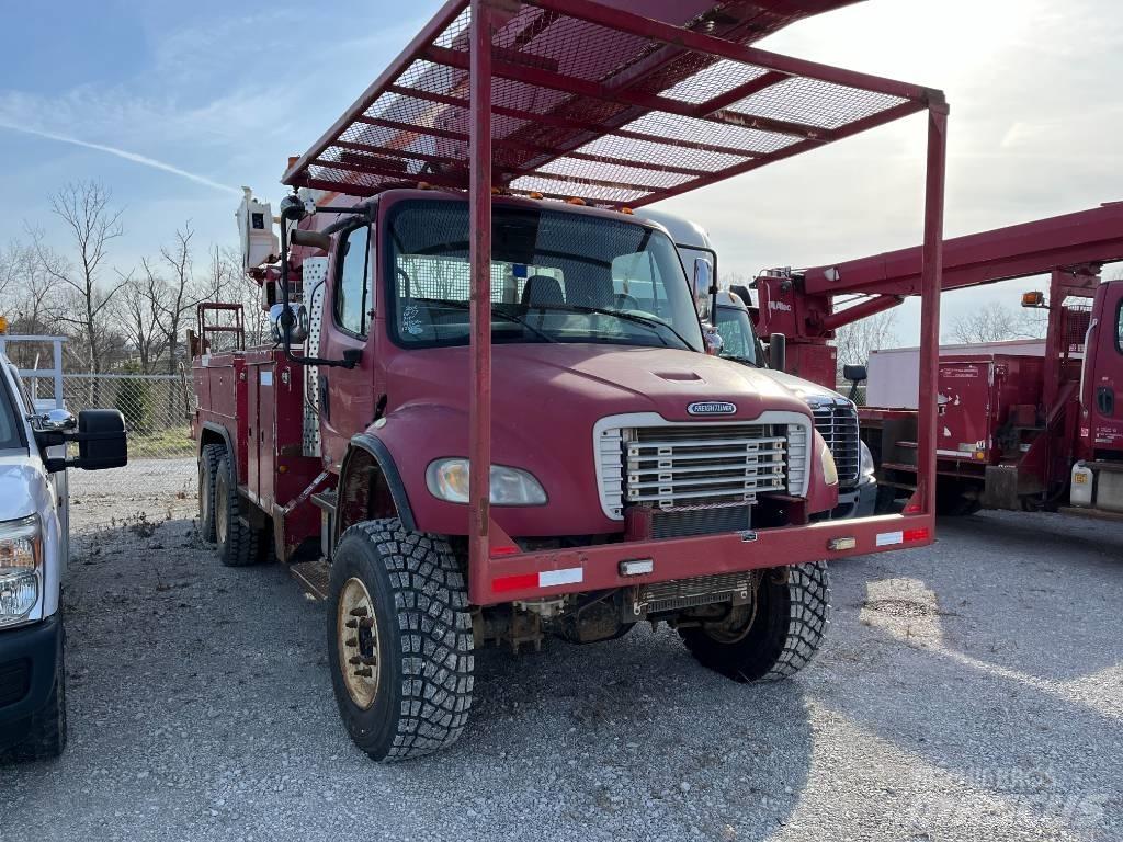 Freightliner M2-106 Ant vilkikų montuojamos kėlimo platformos