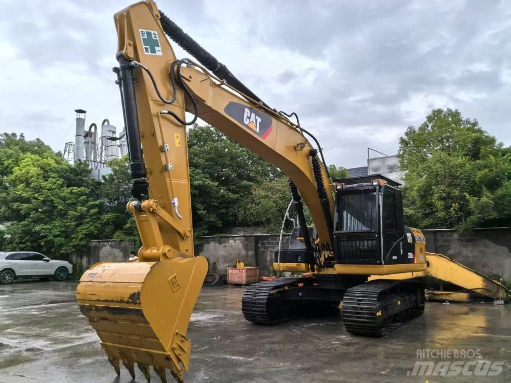 CAT 320D2 Vidutinės galios ekskavatoriai 7-12 t