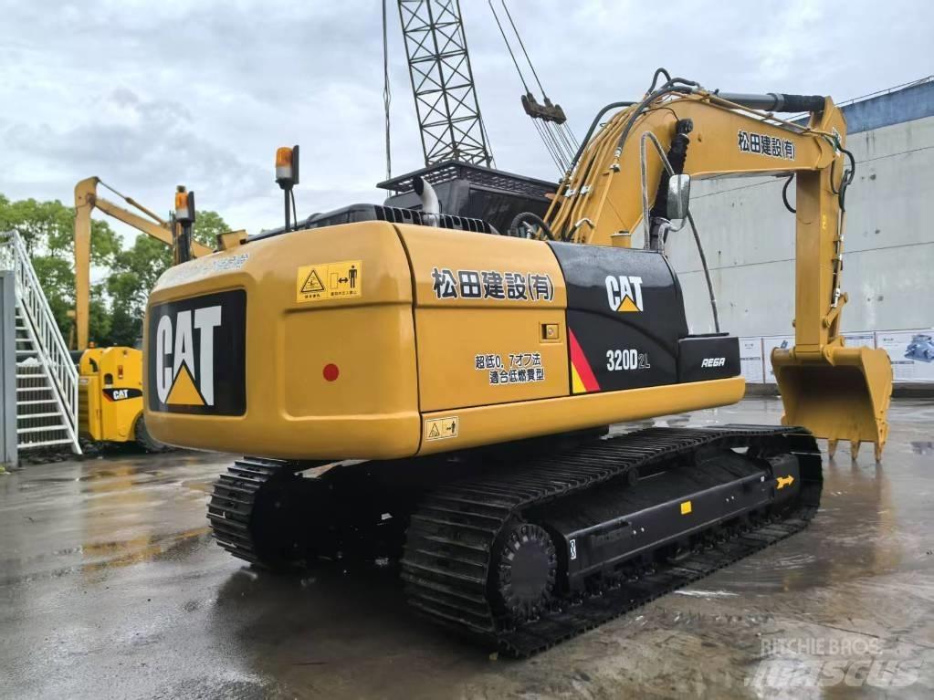 CAT 320D2 Vidutinės galios ekskavatoriai 7-12 t