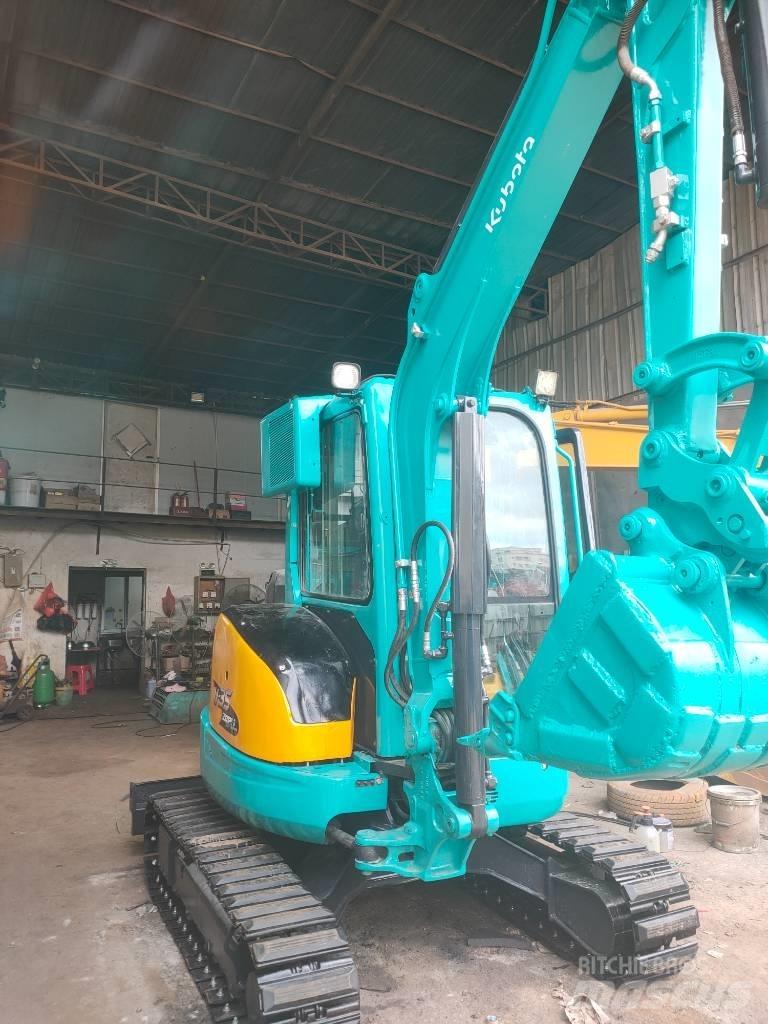 Kubota U 35 Vikšriniai ekskavatoriai