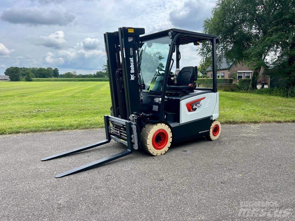 Bobcat B 25 X-7 Plus Elektriniai šakiniai krautuvai