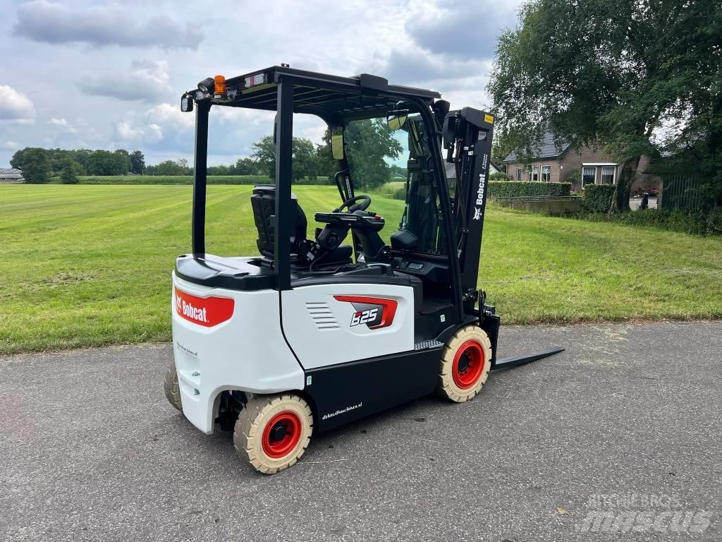 Bobcat B 25 X-7 Plus Elektriniai šakiniai krautuvai