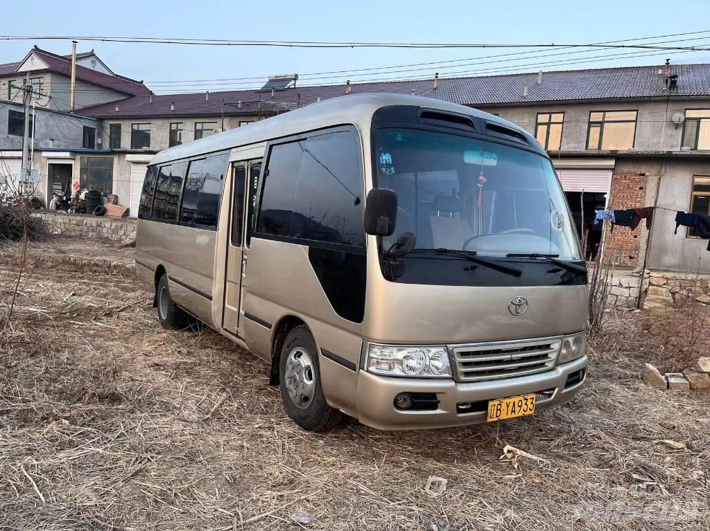 Toyota Coaster Tarpmiestiniai autobusai