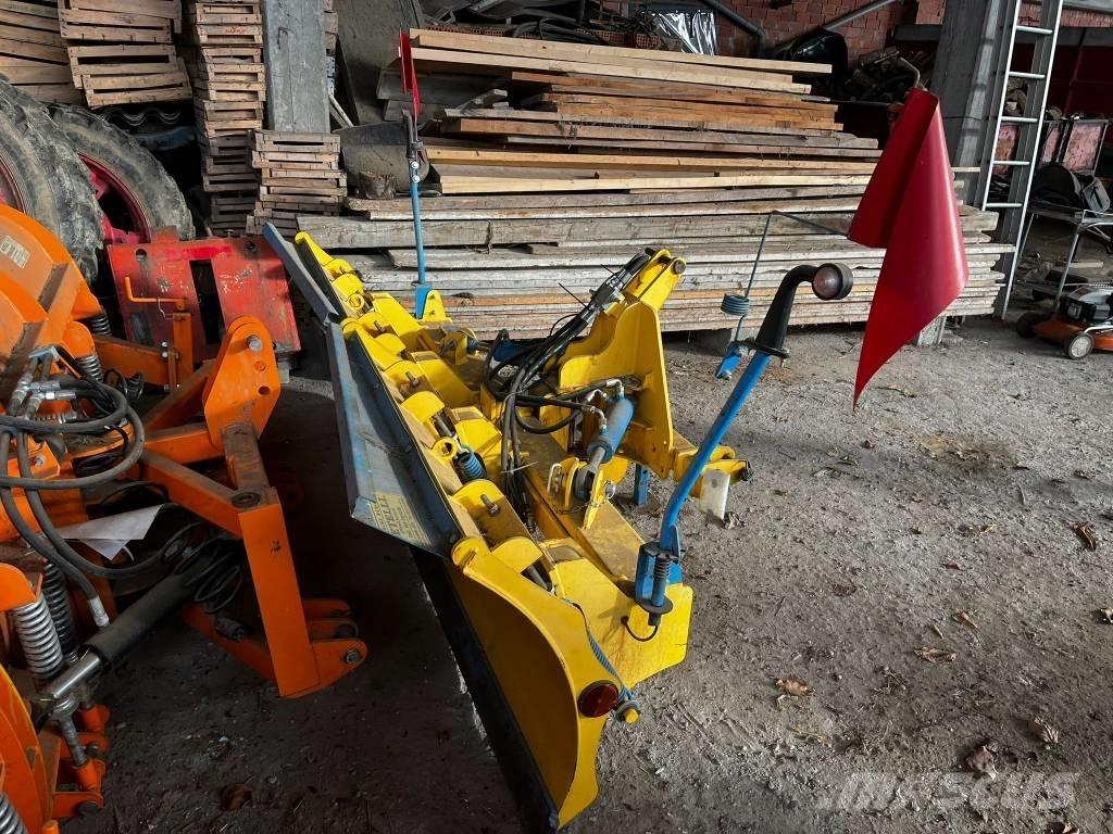  ORMU LAMA NEVE 2500 Sniego peiliai ir valytuvai