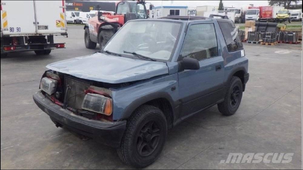Suzuki Vitara 1 Lengvieji automobiliai