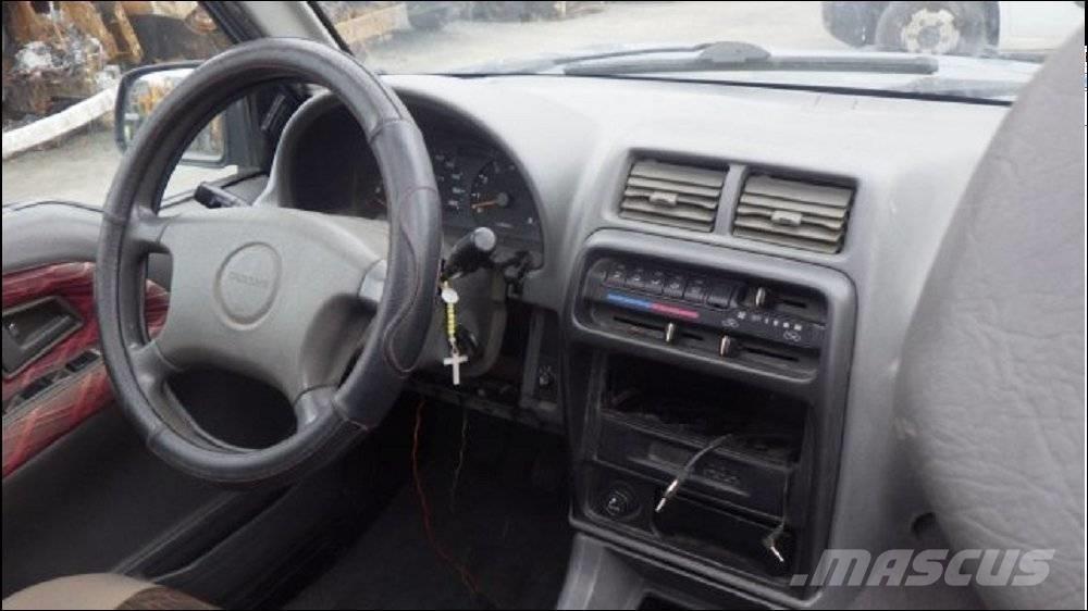 Suzuki Vitara 1 Lengvieji automobiliai