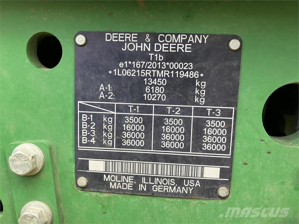 John Deere 6215R Traktoriai