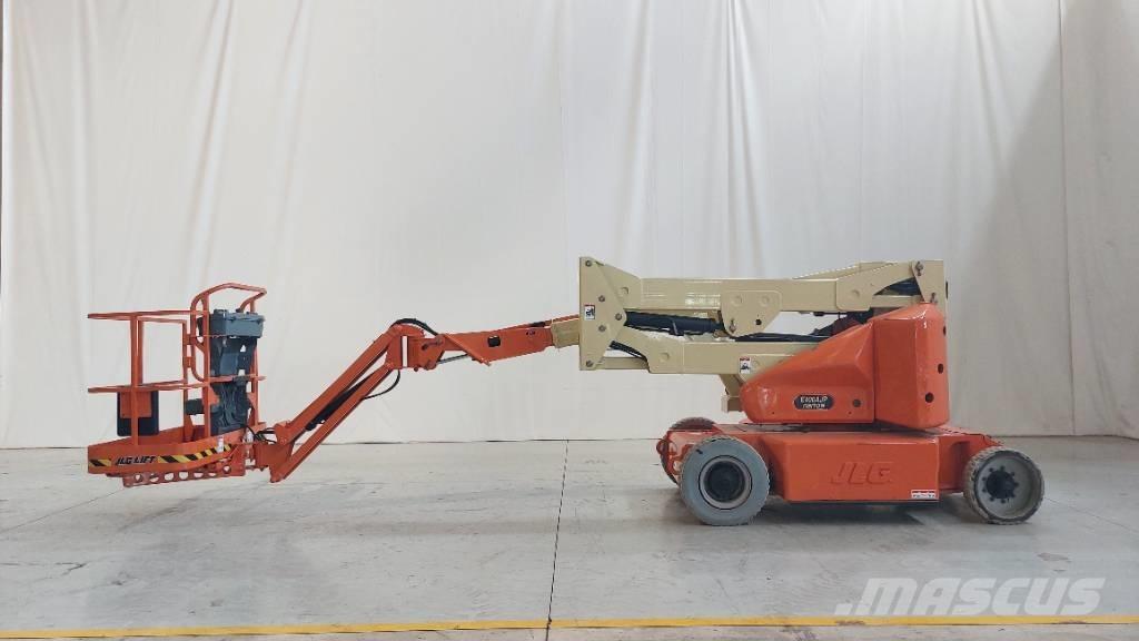 JLG E 400 AJPN Alkūniniai keltuvai