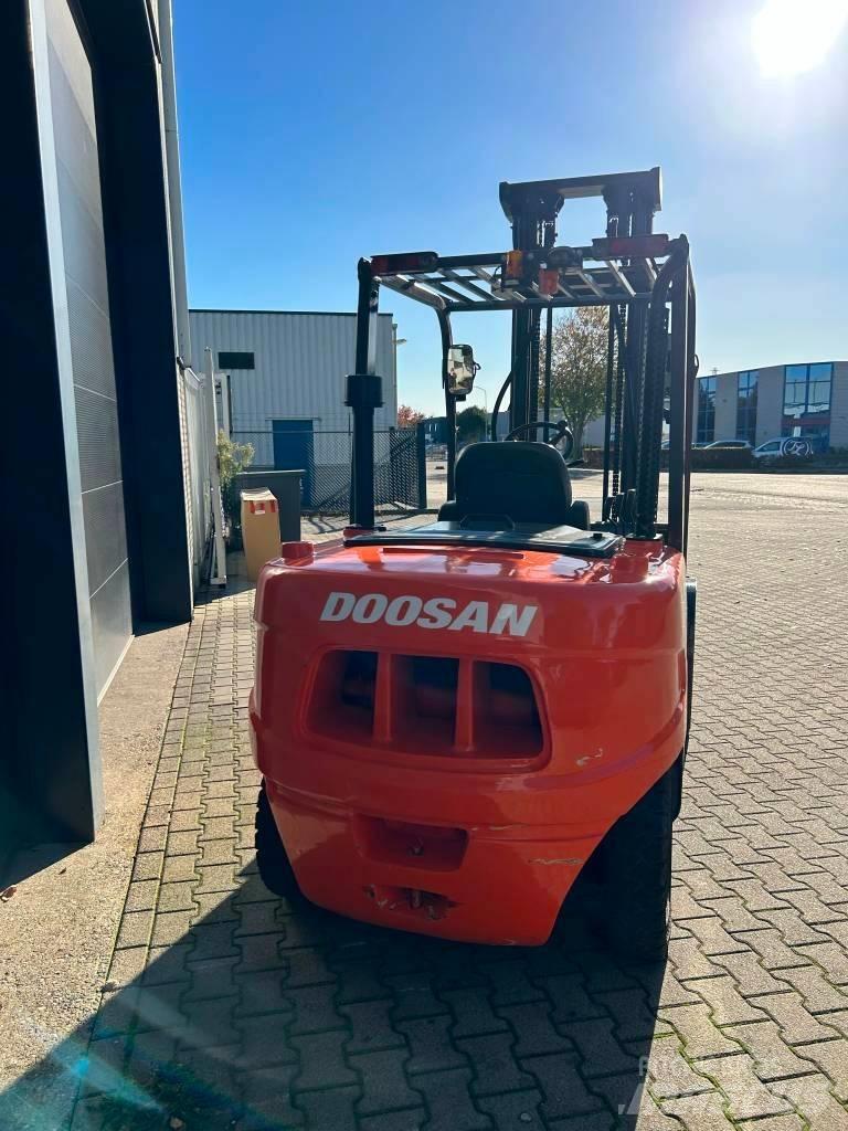 Doosan D50C-5 Dyzeliniai krautuvai