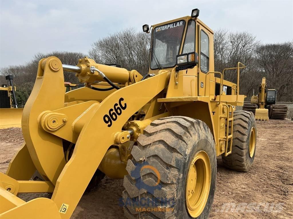 CAT 966C Naudoti ratiniai krautuvai