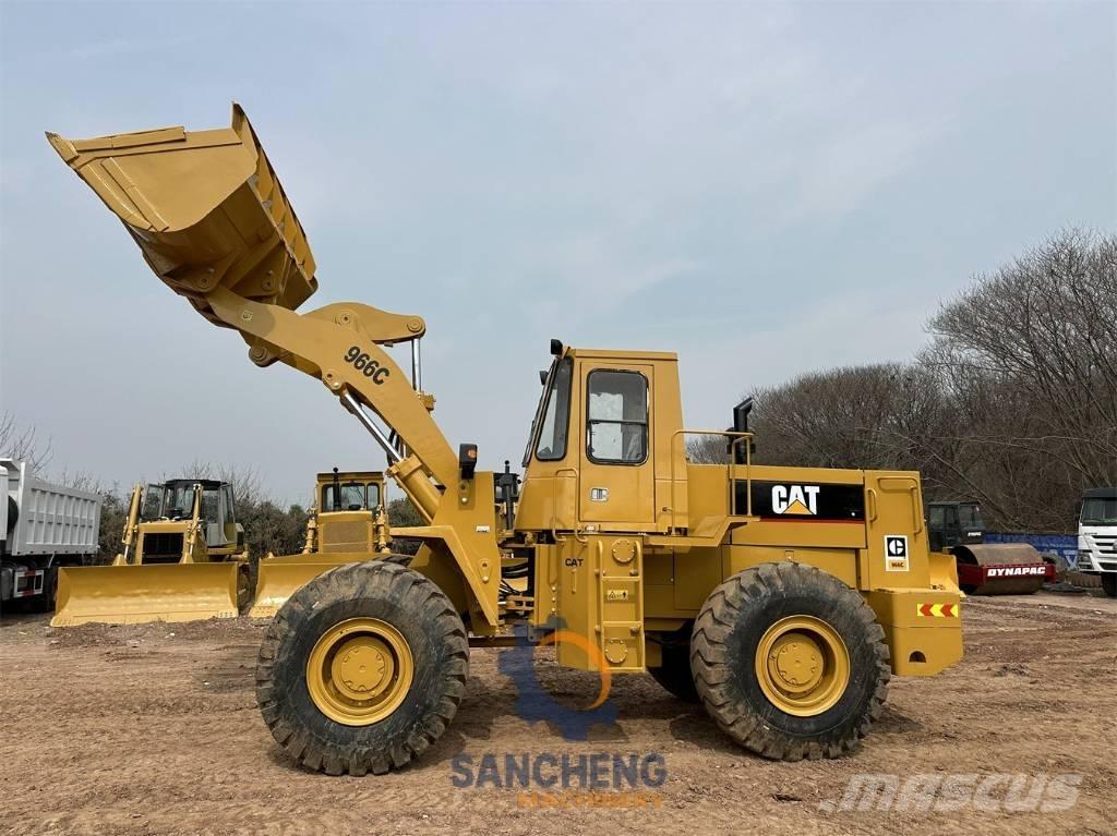 CAT 966C Naudoti ratiniai krautuvai