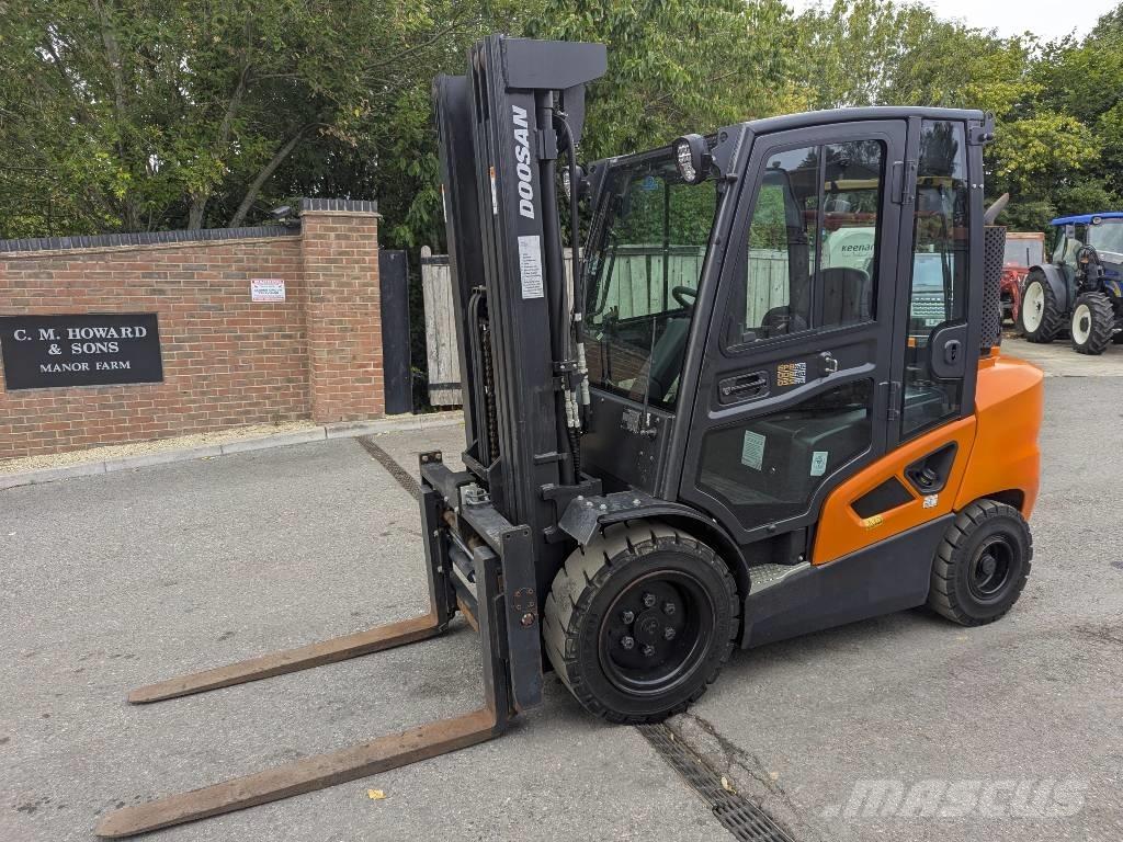 Doosan D 35 C-9 Dyzeliniai krautuvai