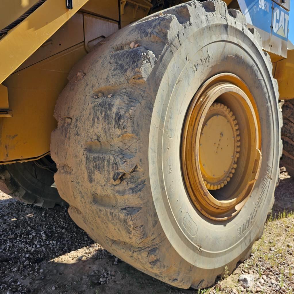CAT 993K Naudoti ratiniai krautuvai
