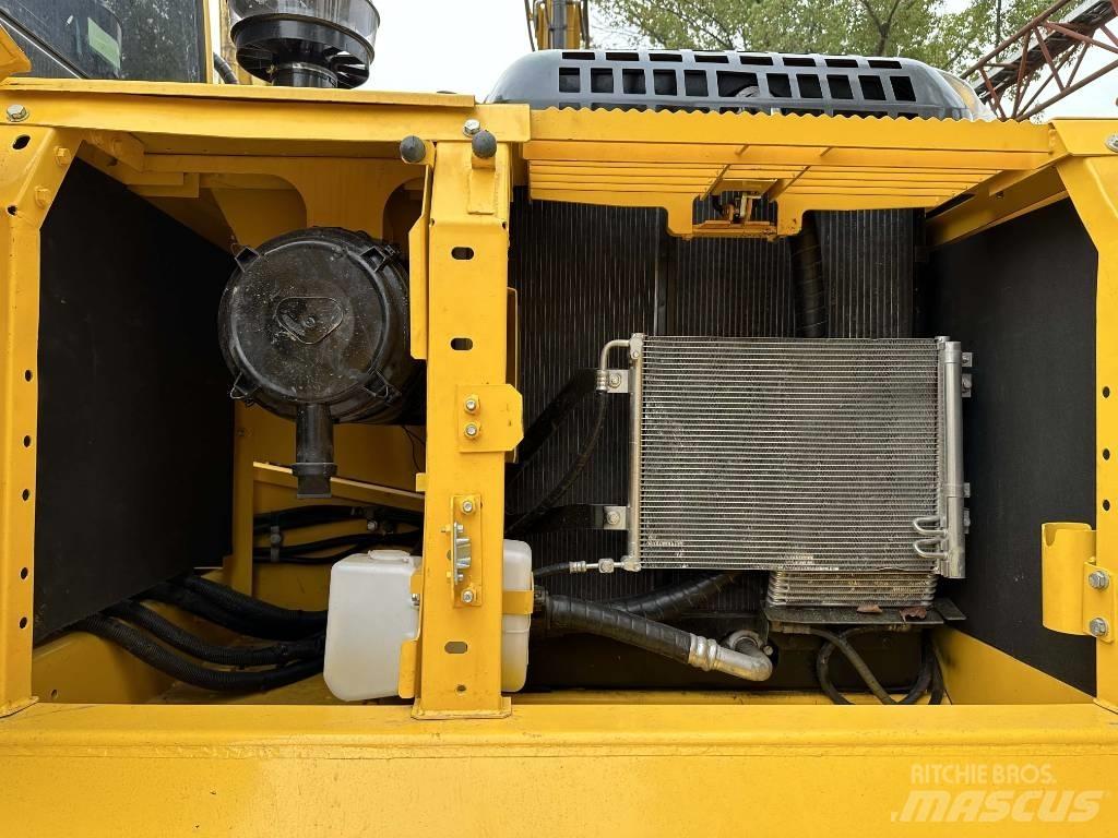 Komatsu PC 200-8 Vikšriniai ekskavatoriai
