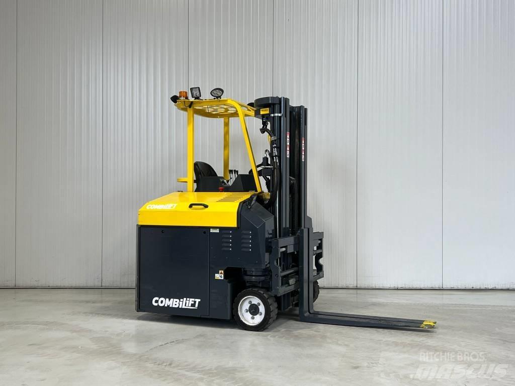 Combilift CBE3000 Šakiniai krautuvai su privažiavimu iš visų keturių pusių